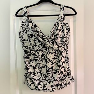 Lands End Black & White Floral V-Neck Women's Tank Top 12DDD